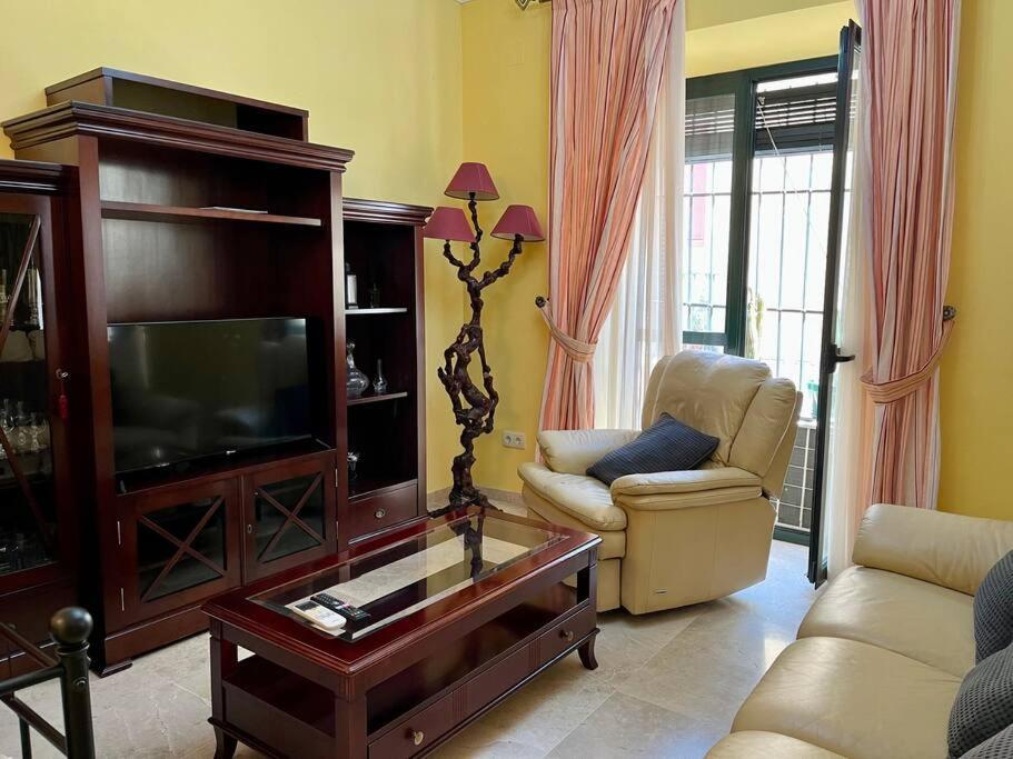 Apartamento Suite Alameda De Hercules Sevilla Buitenkant foto